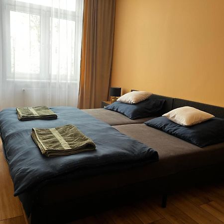Komfortowy Apartament W Centrum Jaworzno Extérieur photo